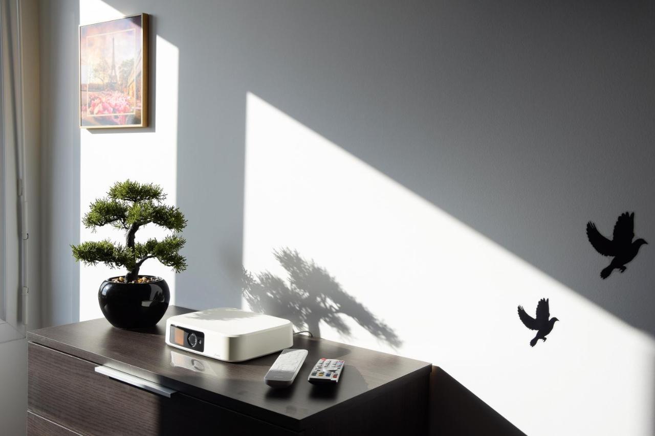 몽테브랭 Studio Confort Paris 아파트 외부 사진