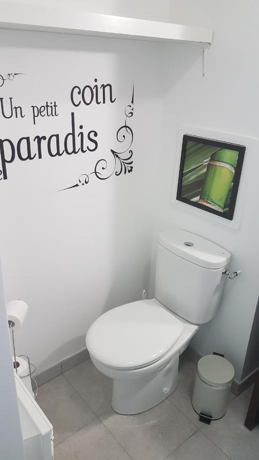 몽테브랭 Studio Confort Paris 아파트 외부 사진