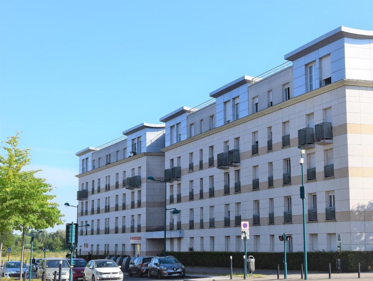 몽테브랭 Studio Confort Paris 아파트 외부 사진